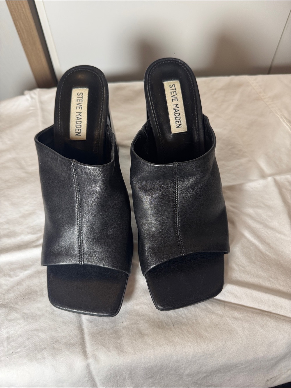 Steve Madden Black Leather Open-Toe Square Mule